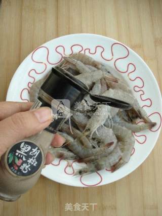 Fried Shrimp with Oil-free Black Pepper recipe