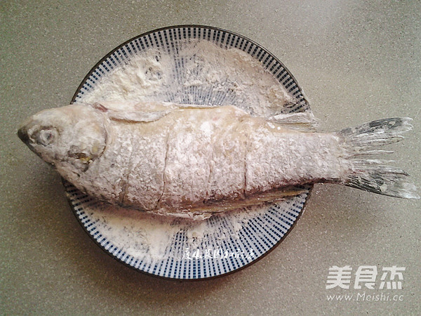 Sweet and Sour Crucian recipe
