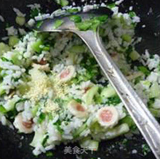 Fried Rice with Danbei Balls and Green Vegetables recipe