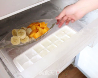 Cool Summer Food-yogurt and Fruit Ice Cream recipe