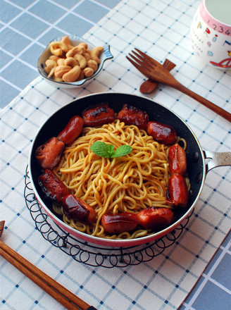 Fried Noodles with Crispy Sausage in Xo Sauce recipe