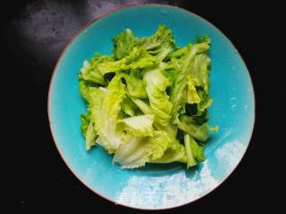 Mixed Lettuce with Shredded Egg recipe