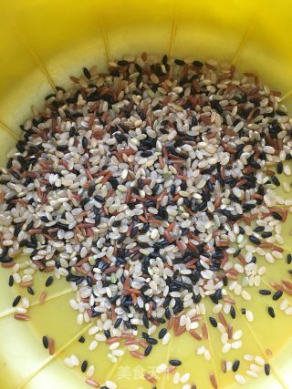 Three-color Brown Rice Porridge recipe