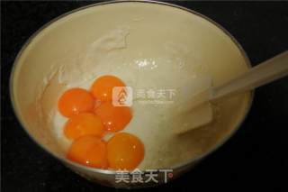 Dragon Fruit Cream Cake Roll recipe