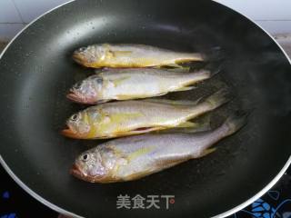 Braised Small Yellow Croaker recipe