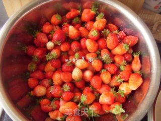 Homemade Strawberry Jam - The Taste of Spring recipe