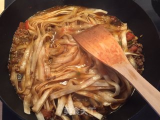 Braised Noodles with Eggplant and Minced Meat recipe