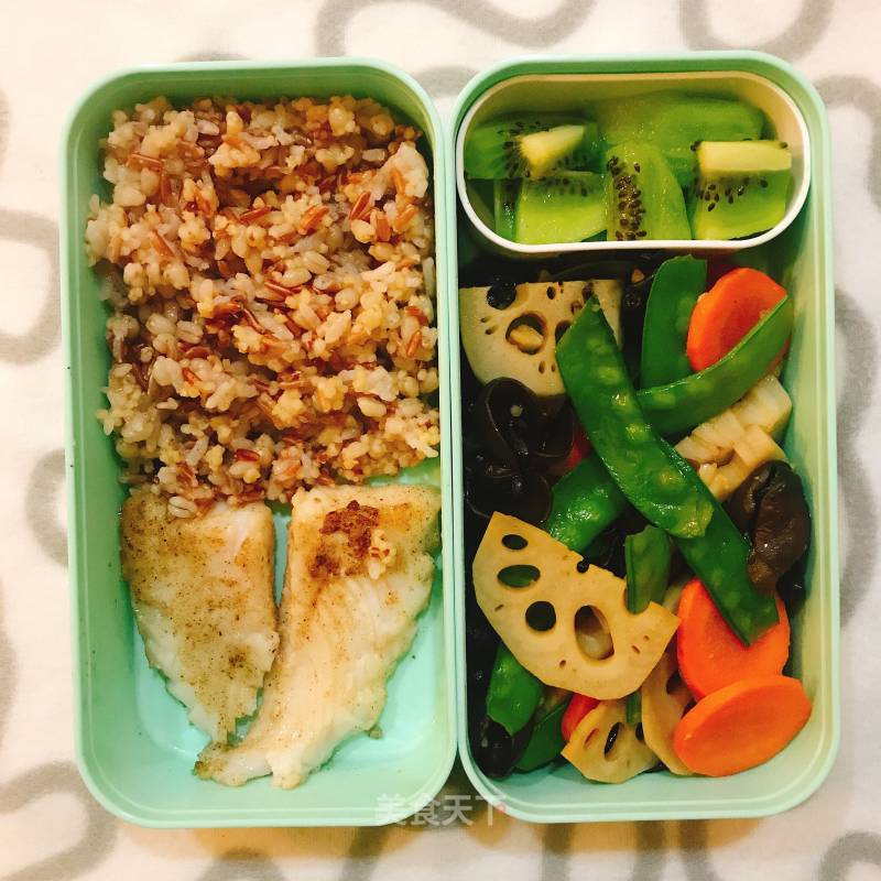 Seasonal Vegetables and Fish Steak Bento-reducing Fat Recipe recipe