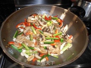 Stir-fried Puffy Skin with Mushrooms recipe