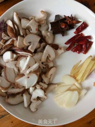 Mushroom Beef Noodle recipe