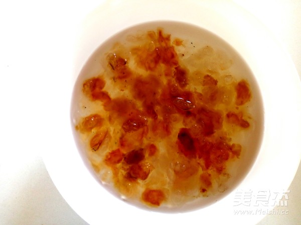 Beauty and Beauty Peach Gel White Fungus Soup recipe