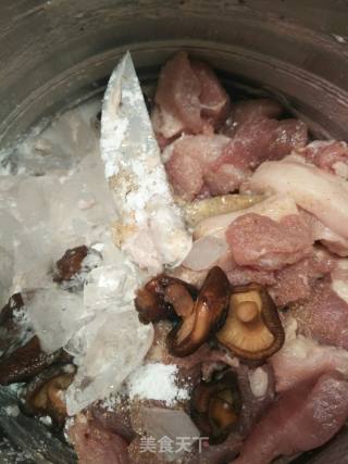 Mushroom Pork Ball recipe