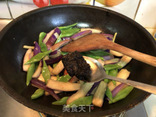 Sauce Stir-fried Eggplant Sword Beans#蛋plant# recipe