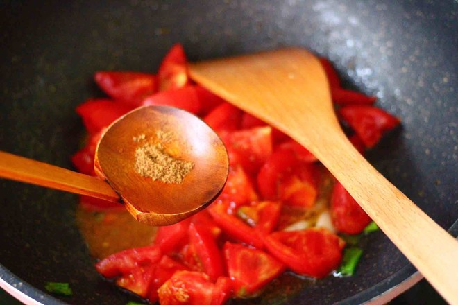 White Mushrooms, Tomato and Scallops Stir-fry recipe