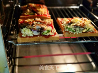 Mini Eel Toast Pizza recipe