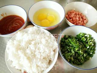 Tomato and Egg Fried Rice + Sugar Yolk Fried Egg recipe