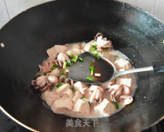 Braised Tofu with Octopus recipe
