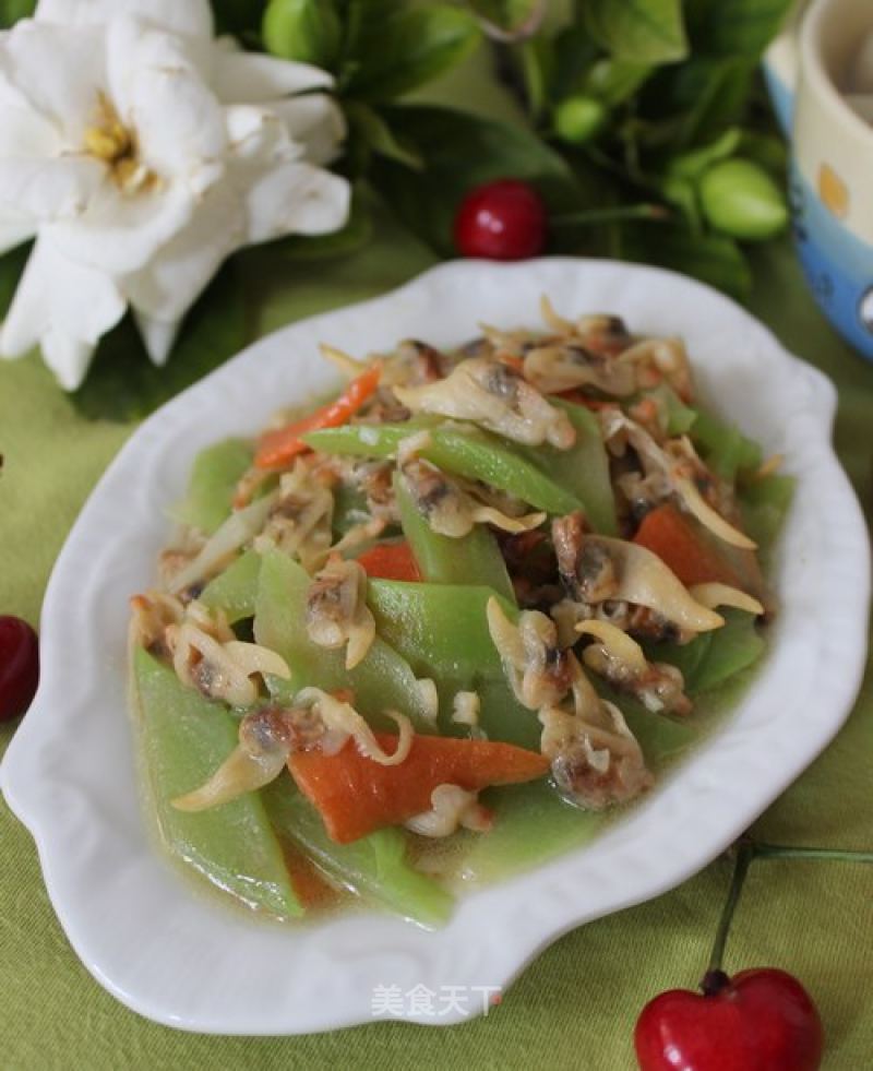 Fried Lettuce with Clams recipe