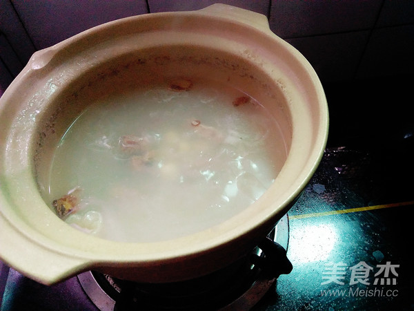 Lotus Seed and Winter Melon Pork Rib Soup recipe