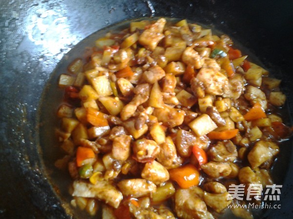 Stir-fried Diced Chicken with Diced Potatoes recipe