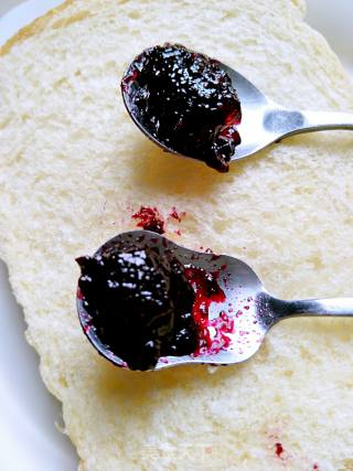 Low-sugar Blueberry Sauce (15 Minutes) recipe