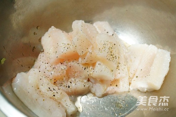 Pan-fried Sabah Fish Fillet with Avocado Dipping Sauce recipe