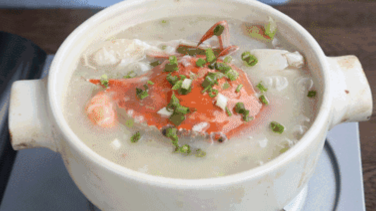 Cantonese People’s Favorite Seafood Casserole Porridge in Winter is Also