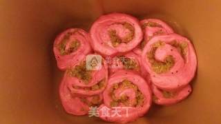 Dongling Wheat Whirlwind Dragon Fruit Rose Toast recipe