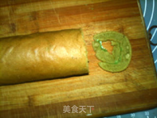 Creamy Matcha Chiffon Roll recipe