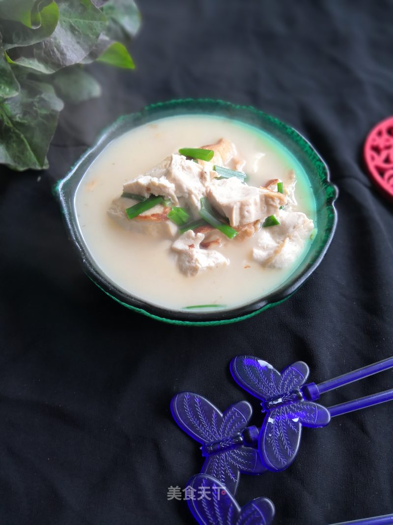 Crucian Tofu Soup recipe