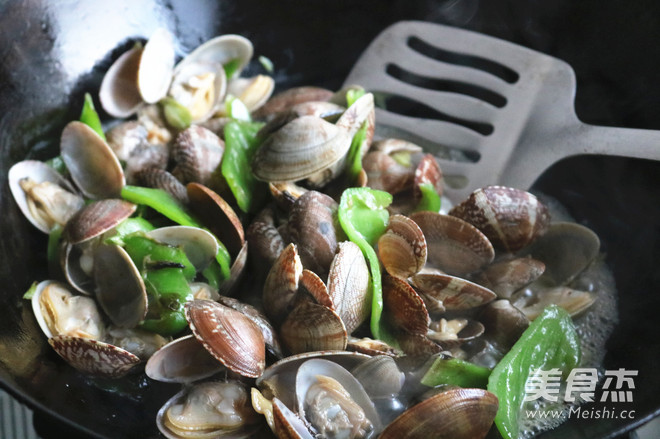 Spicy Fried Clams recipe