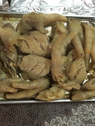 Salt-baked Chicken Feet and Chicken Wings recipe