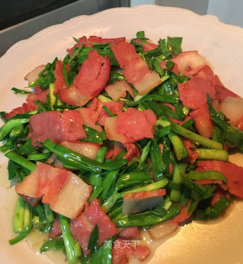 Stir-fried Garlic Sprouts with Bacon recipe