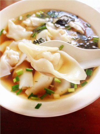 Wontons with Shrimp Skin and Seaweed
