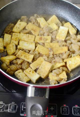 Braised Tofu with Lard Residue recipe