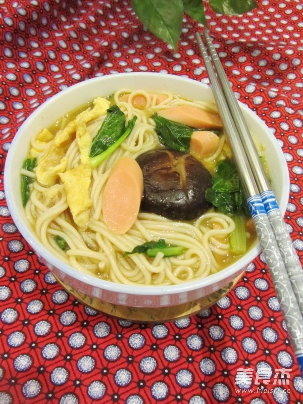 Mushroom and Egg Noodle Soup recipe