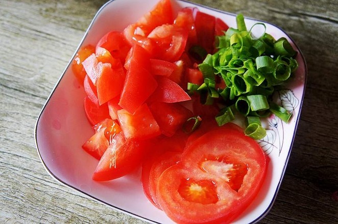 Net Red Tomato Egg Noodles recipe