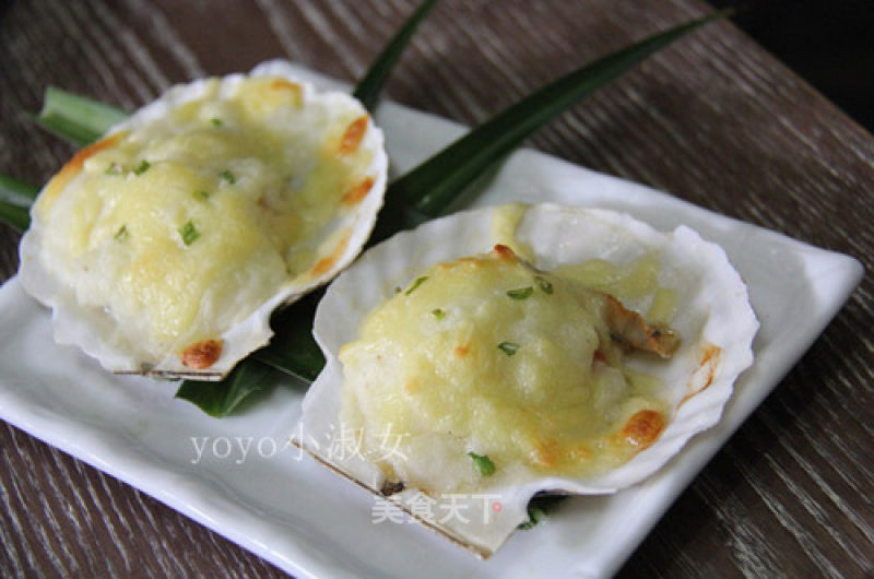 Simple and Delicious-grilled Scallops with Fragrant Mashed Potatoes and Cheese recipe