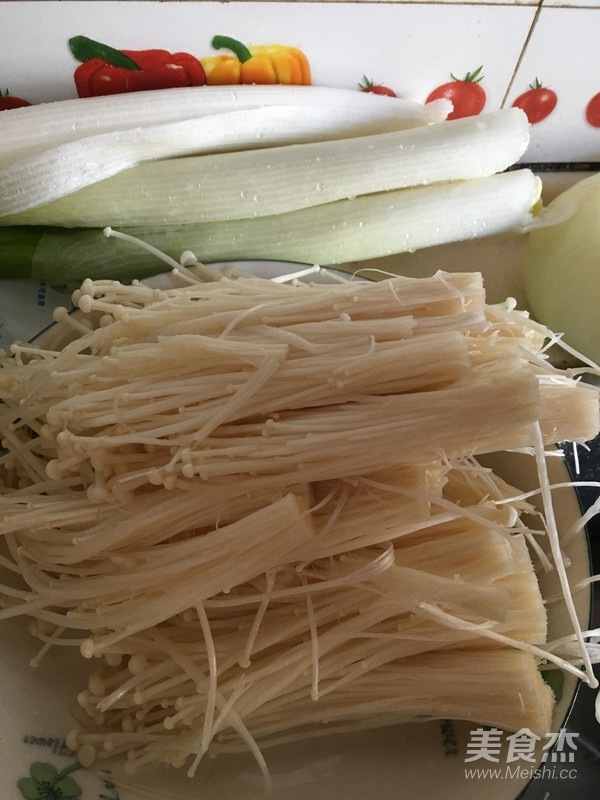 Enoki Mushroom Salad with Snacks recipe