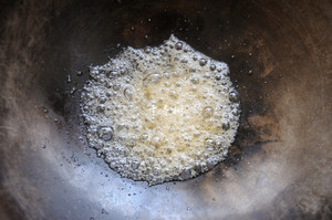 Pure Dry Goods Technology Sharing Post: 6 Morphological Changes of White Sugar in The Process of Frying Sugar, Sugar Water, Frosting, Silk Drawing, Glass, Tender Juice, Sugar Color recipe