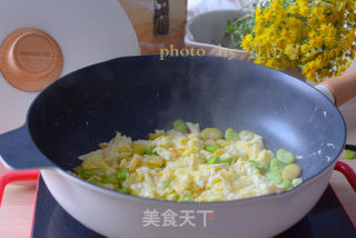 Scrambled Eggs with Broad Beans recipe