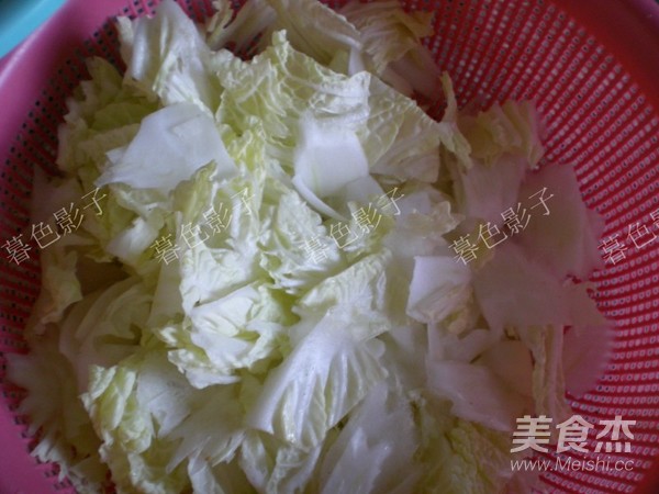 Braised Meatballs with Cabbage and Fungus recipe