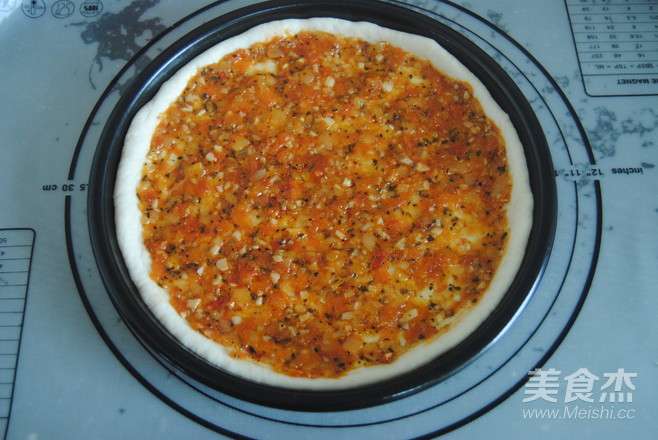 Black Pepper Chicken Pizza recipe