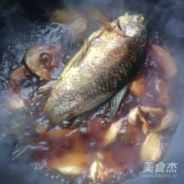 Braised Fish with Vegetarian Chicken recipe