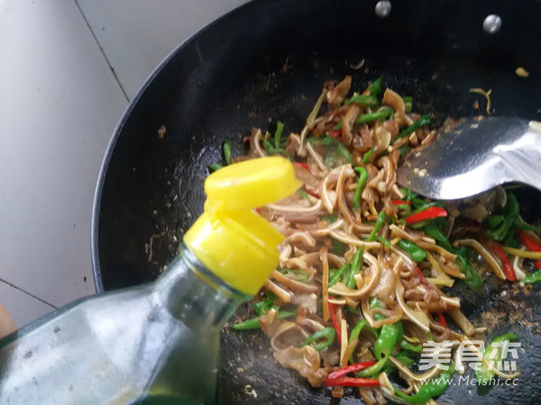 Hot Pepper Pork Ears recipe