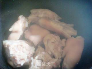 Soy Stewed Trotter recipe