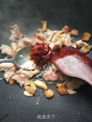 Fried Pork with Vermicelli and Fungus recipe