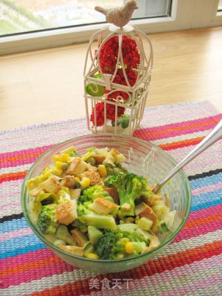 Toast Vegetable Salad-avoid Waste, "waste Utilization" of Toast Skin recipe