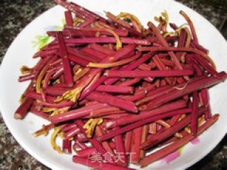 Home-style Stir-fry-fried Bracken with Pork recipe