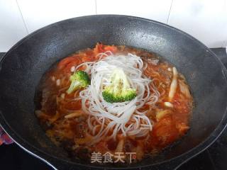 Beef Soup Noodles in Tomato Sauce recipe